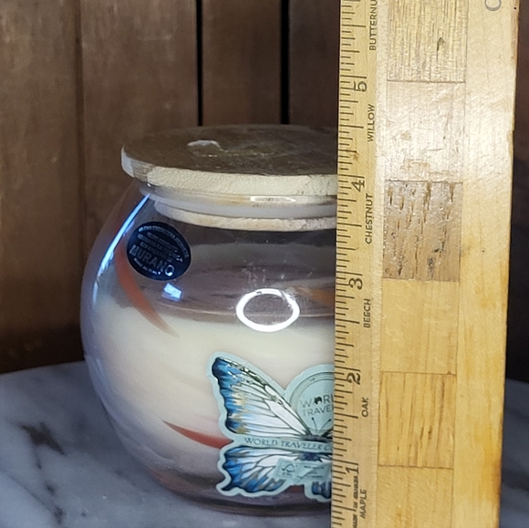 World Traveller Collection Scented Candle - Picture 3 of 13